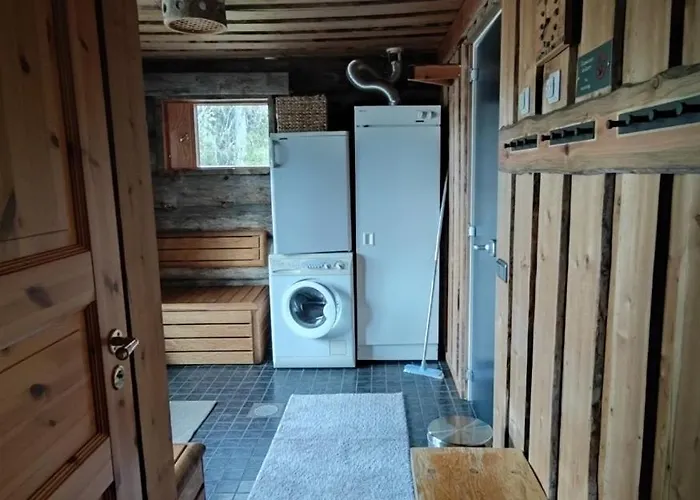 Kelokantola By The *